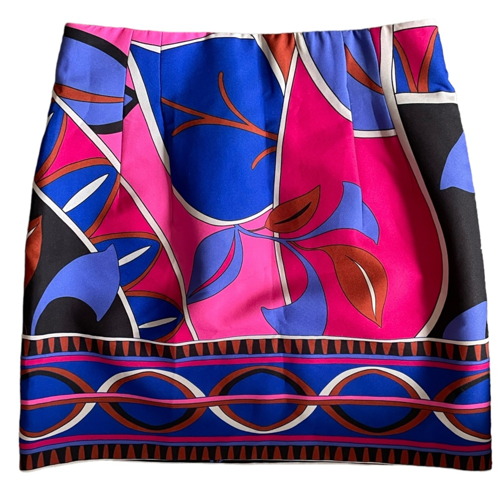 NWT - Zara Mini Skirt - Size Small